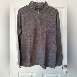 Crane NWT Long Sleeve Lightweight Ladies Fitness Pullover Size Medium